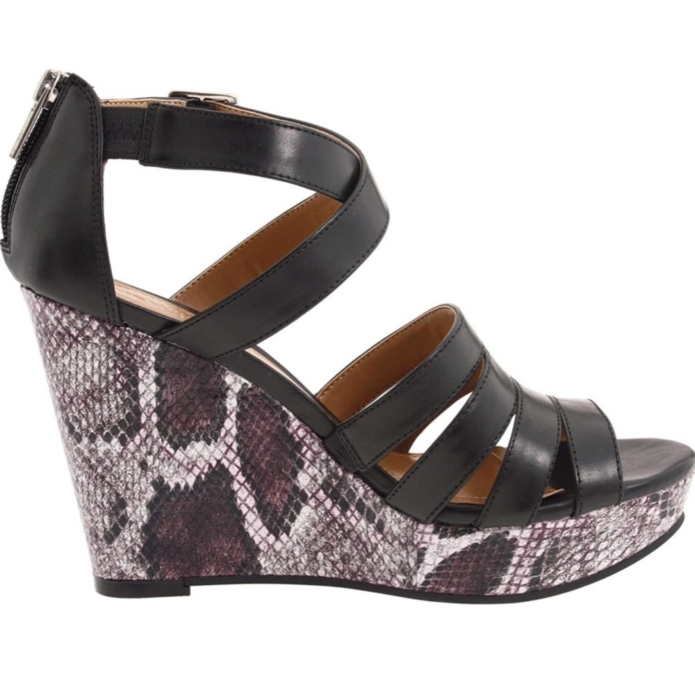 Kenneth Cole Reaction Platform Sandal - Picture 4 of 16